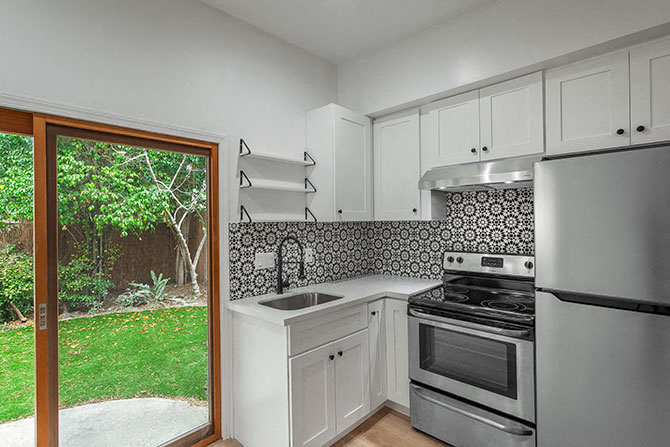 Floor plan for studio, 1 bath, 337 sqft