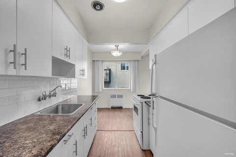 Floor plan for 2 beds, 1 bath, 1056 sqft
