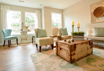 Columbia apartment for rent - a living room with a couch and a coffee table