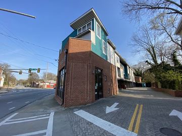 Atlanta apartment for rent - a building on the corner of a city street
