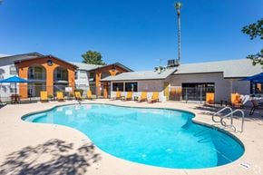 Glendale apartment for rent - the swimming pool at our apartments