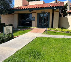 Phoenix apartment for rent - a building with a non leasing sign in front of it