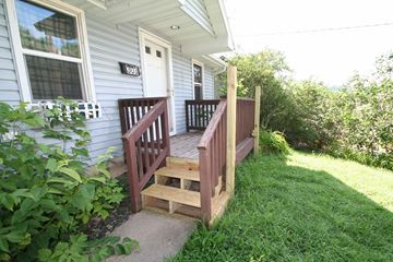 Red Wing house for rent - 303 Glenwood St