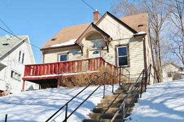 Red Wing house for rent - 749 Plum St