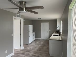 Lake Worth apartment for rent - 3890 Lakewood Road