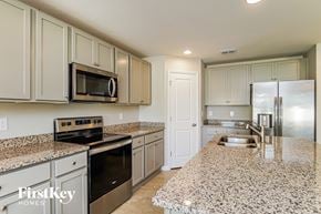 Winter Haven house for rent - 112 Southern Breeze Loop Winter Haven, FL 33880