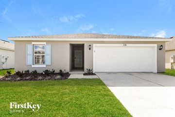 Winter Haven house for rent - 228 Southern Breeze Loop Winter Haven, FL 33880