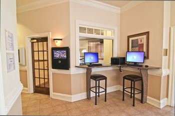 24-Hour internet cafe