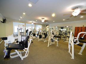 Virginia Beach apartment for rent - resistance strength training fitness center open 24/7