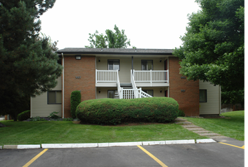 Boise apartment for rent - the view of an apartment building from the street