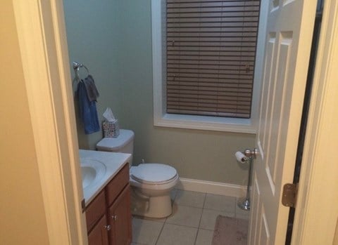 Floor plan for 2 beds, 1 bath, 750 sqft