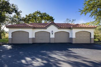 The landings at boot ranch garage parking