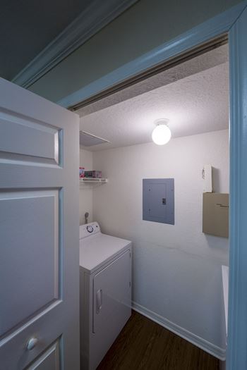 The landings at boot ranch washer and dryer