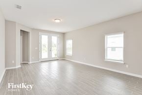 Palm Coast house for rent - the living room is clean and ready for guests to use