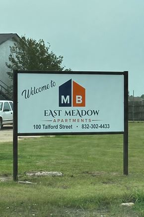 Fairfield apartment for rent - A sign welcoming people to East Meadow Apartments.