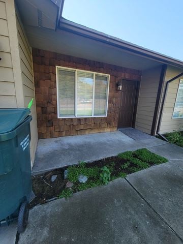 Hayden house for rent - 478 W Miles Avenue