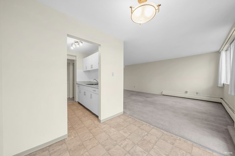 Floor plan for 1 bed, 1 bath, 730 sqft