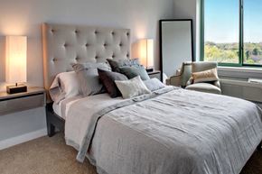 Mount Vernon apartment for rent - a bedroom with a large bed and a window