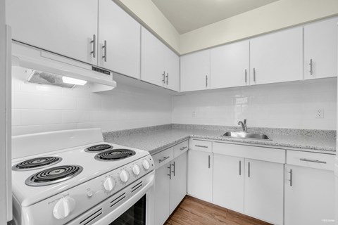 Floor plan for 1 bed, 1 bath, 687 sqft