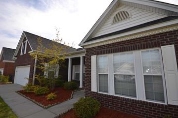 Florence house for rent - the front of a brick house with a sidewalk