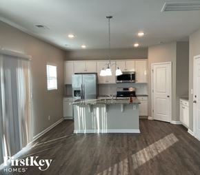 Charlotte house for rent - 5510 COBBLESTONE GLEN DRIVE Charlotte, NC 28213