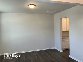 Greenville house for rent - a empty room with white walls and a closet