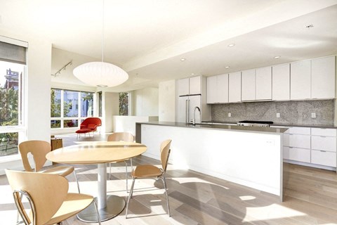 Floor plan for 2 beds, 3 baths, 1910 sqft