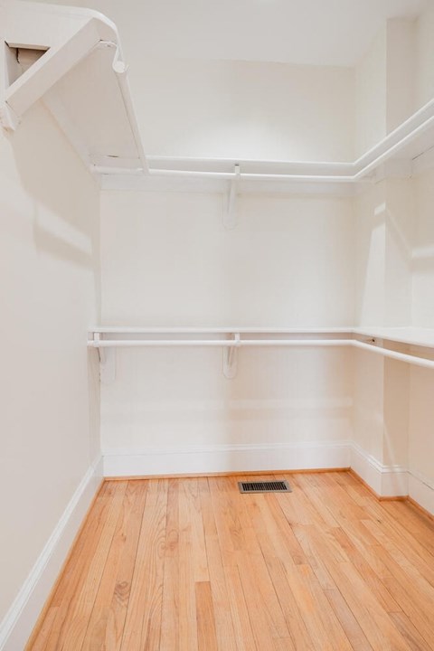 Floor plan for 2 beds, 2 baths, 1375 sqft