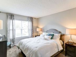 Augusta apartment for rent - a bedroom with a bed and a window