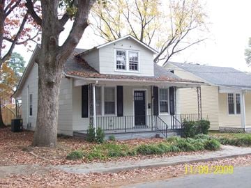 Richmond house for rent - 5814 Kensington Avenue
