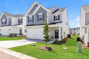 Simpsonville house for rent - A row of houses with a tree in the front yard.