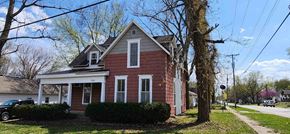 Clinton apartment for rent - 320 W Clinton MO Upper 1 bedroom unit
