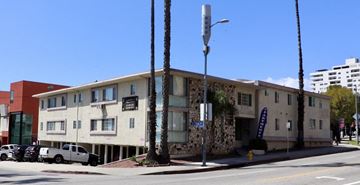 Hollywood apartment for rent - an apartment building on the corner of a street