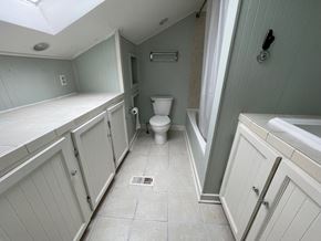 Louisville house for rent - 913 Eastern Parkway