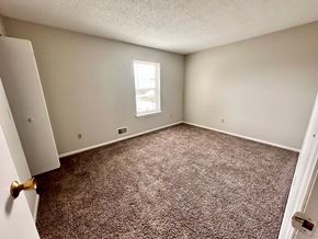 Corydon apartment for rent - an empty room with carpet and a window