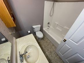 Louisville house for rent - 113 Shelvs Ct.
