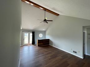 Louisville house for rent - 9104 Fairridge Dr.
