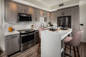 Los Angeles apartment for rent - Kitchen with table and chair and steal appliances