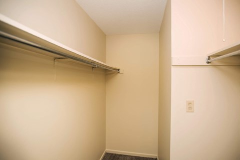 Floor plan for 2 beds, 1.5 baths, 1000 sqft