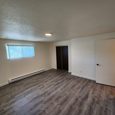 Floor plan for 2 beds, 1.5 baths, 900 sqft