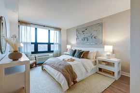 Long Beach apartment for rent - a bedroom with a bed and a window