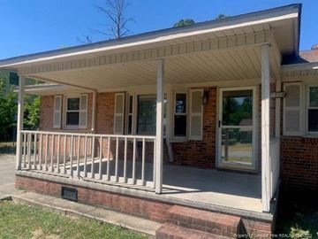 Fayetteville house for rent - 1918 Wayne Ln