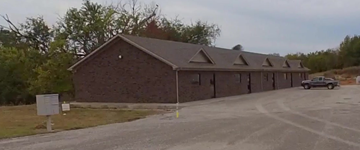 Bowling Green apartment for rent - a building with a car parked outside of it