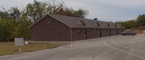 Bowling Green apartment for rent - a building with a car parked outside of it