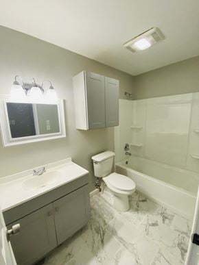 Lafayette apartment for rent - a bathroom with a sink toilet and a bath tub
