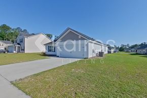 Springfield house for rent - 102 Saint Matthew Way