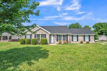 Louisville house for rent - 9500 Brady John Ct.