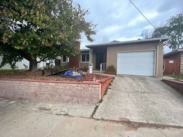 San Diego house for rent - 5047 Art Street