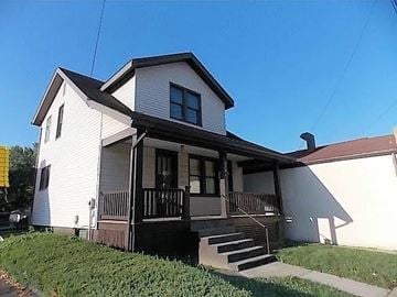 Cincinnati house for rent - 1837 W Galbraith Road