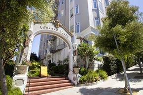 San Francisco apartment for rent - A white archway with the words "Logan's Way" on it.